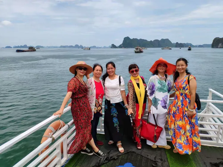 华体会app-关于得意忘形：一时胜利让球员陶醉其中的信息