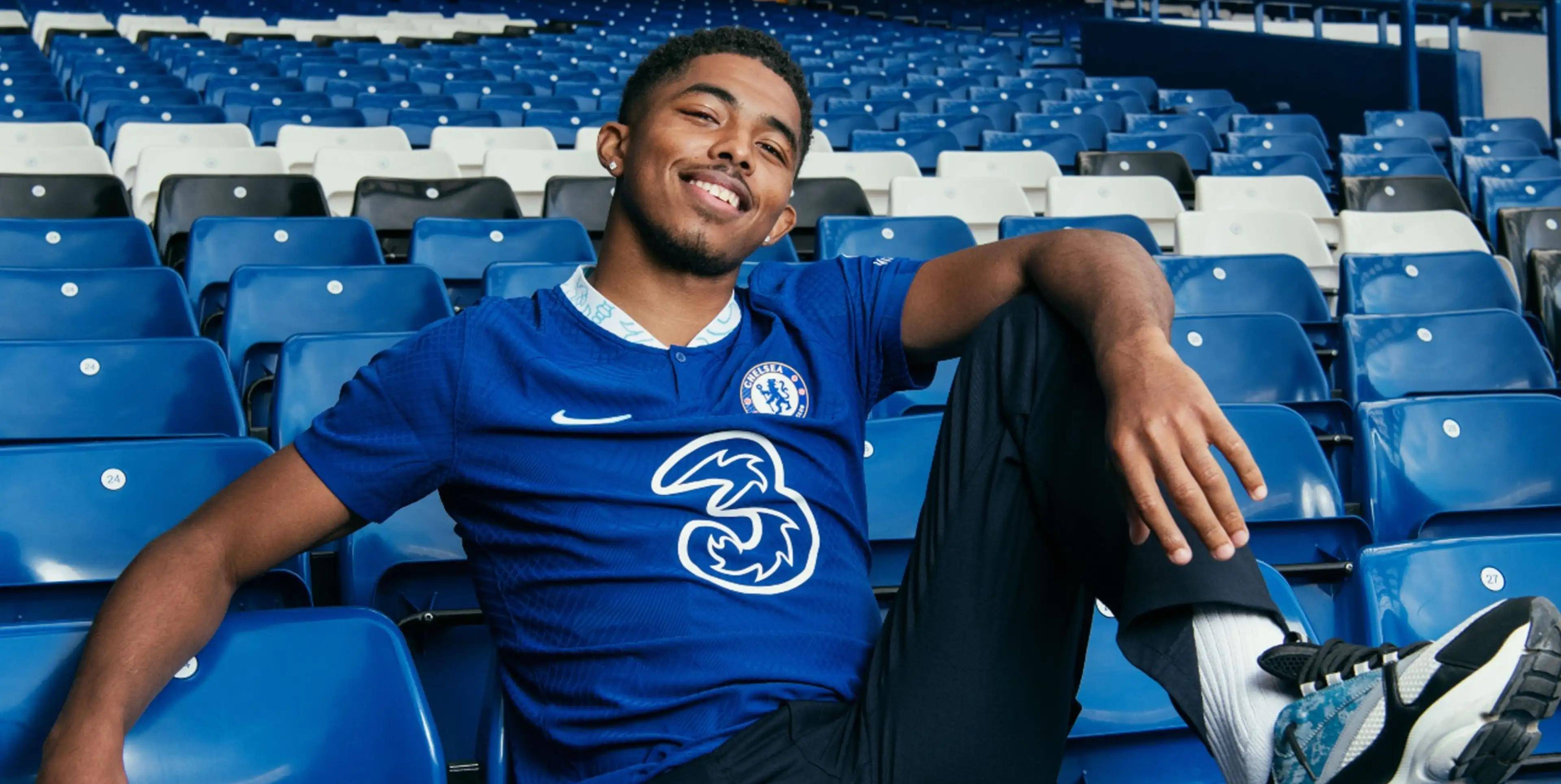 华体会官网-埃弗顿队在比赛中表现出色，展现出强大实力