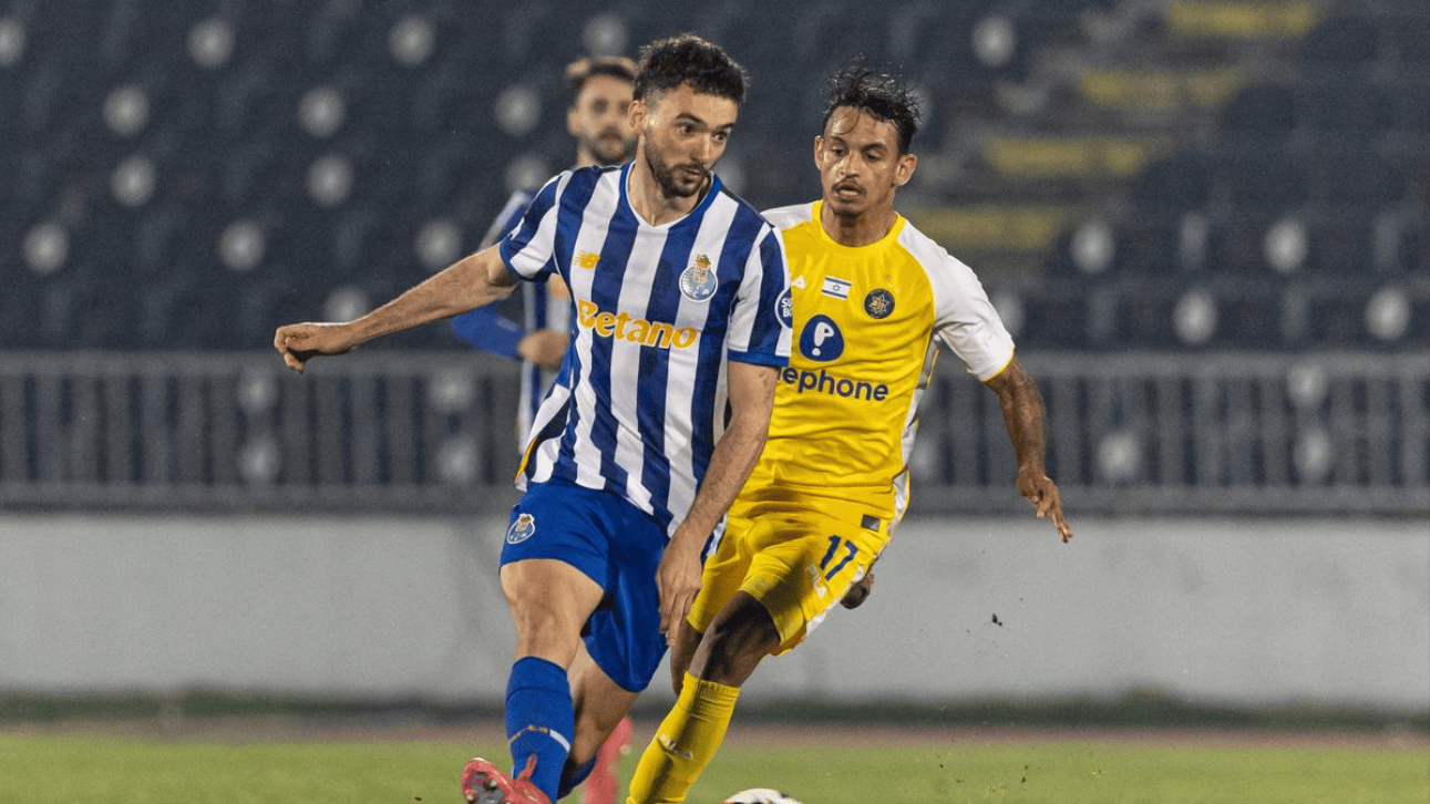 波尔图队客场逆转击败对手，表现抢眼