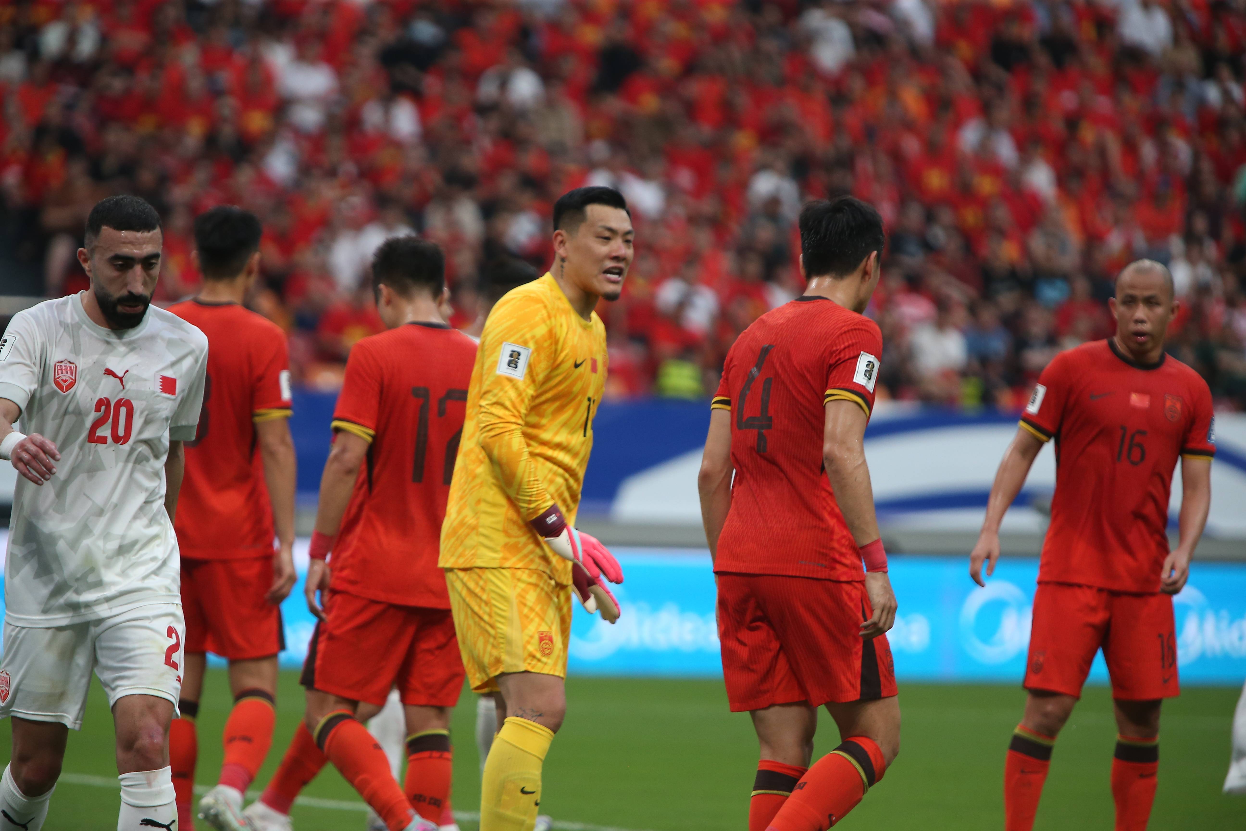 爆冷!亚洲杯强队意外出局震惊全场 爆冷!亚洲杯强队意外出局震惊全场