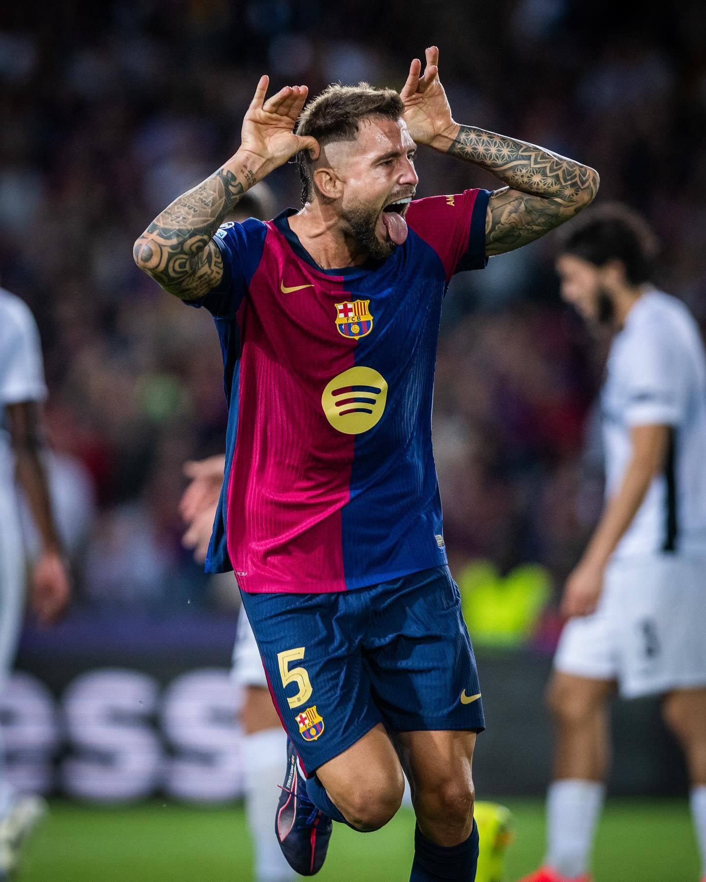 华体会体育-曼联碾压那不勒斯，莱万状态火热的简单介绍